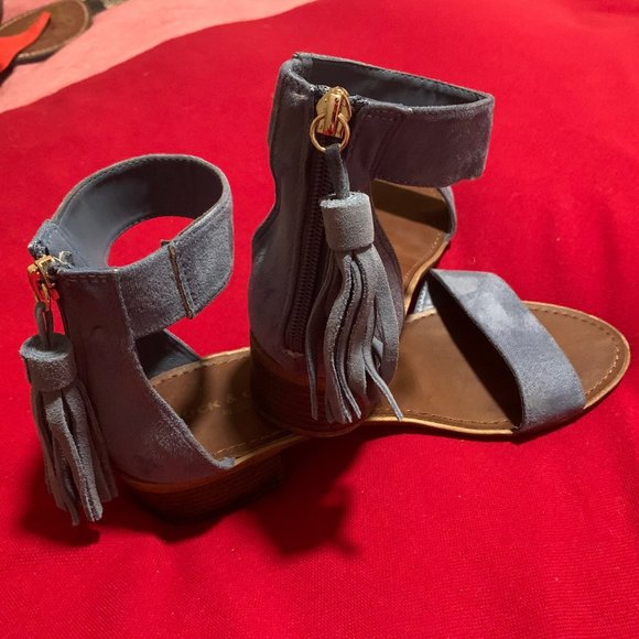 Rock & Candy Shoes - Rock & Candy Fringe Zip Block Heel Women's Size 9